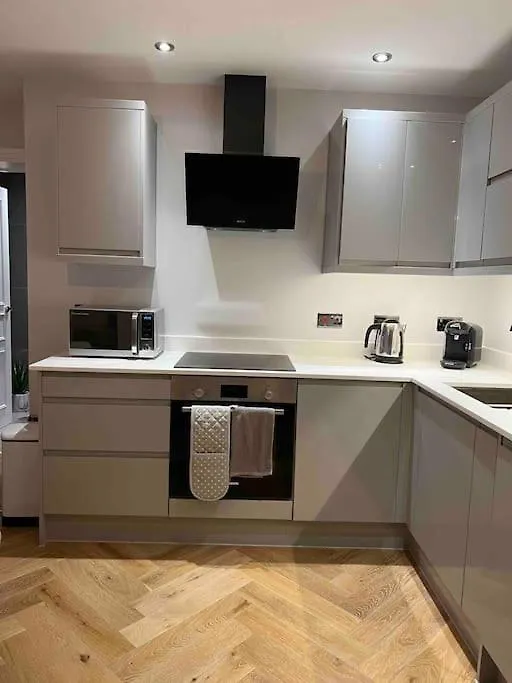 New Apartment, 10 Mins From Principality Stadium Cardiff Apartment