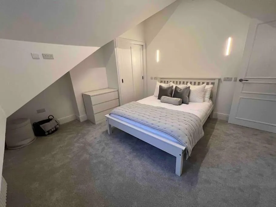 Apartment New Apartment, 10 Mins From Principality Stadium Cardiff